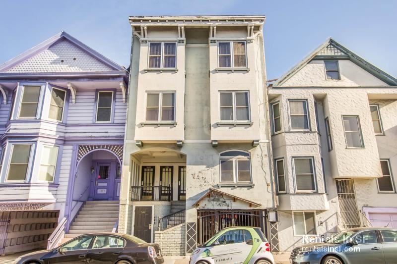 1662 Lombard St - Photo 3 of 10