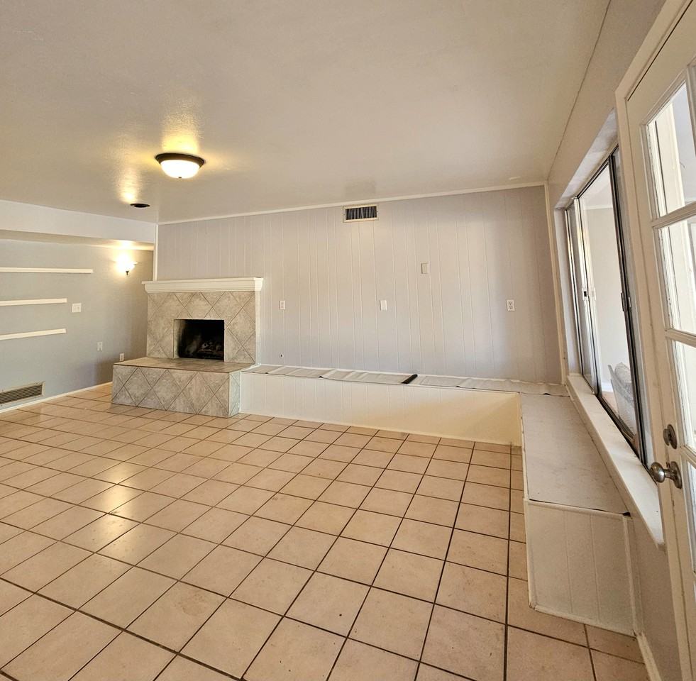 7724 E Tanque Verde Ln #1 - Photo 4 of 25