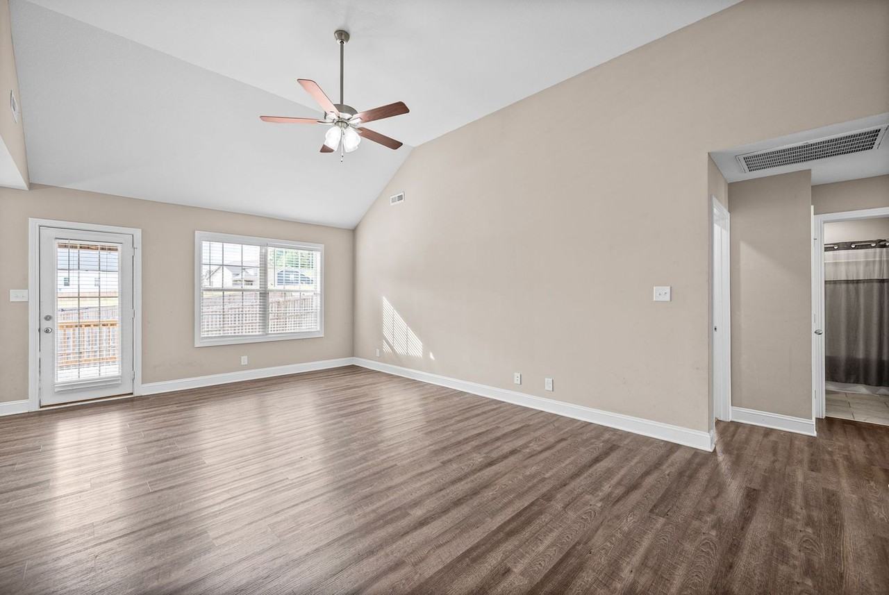 1269 Cardinal Creek Dr - Photo 5 of 37