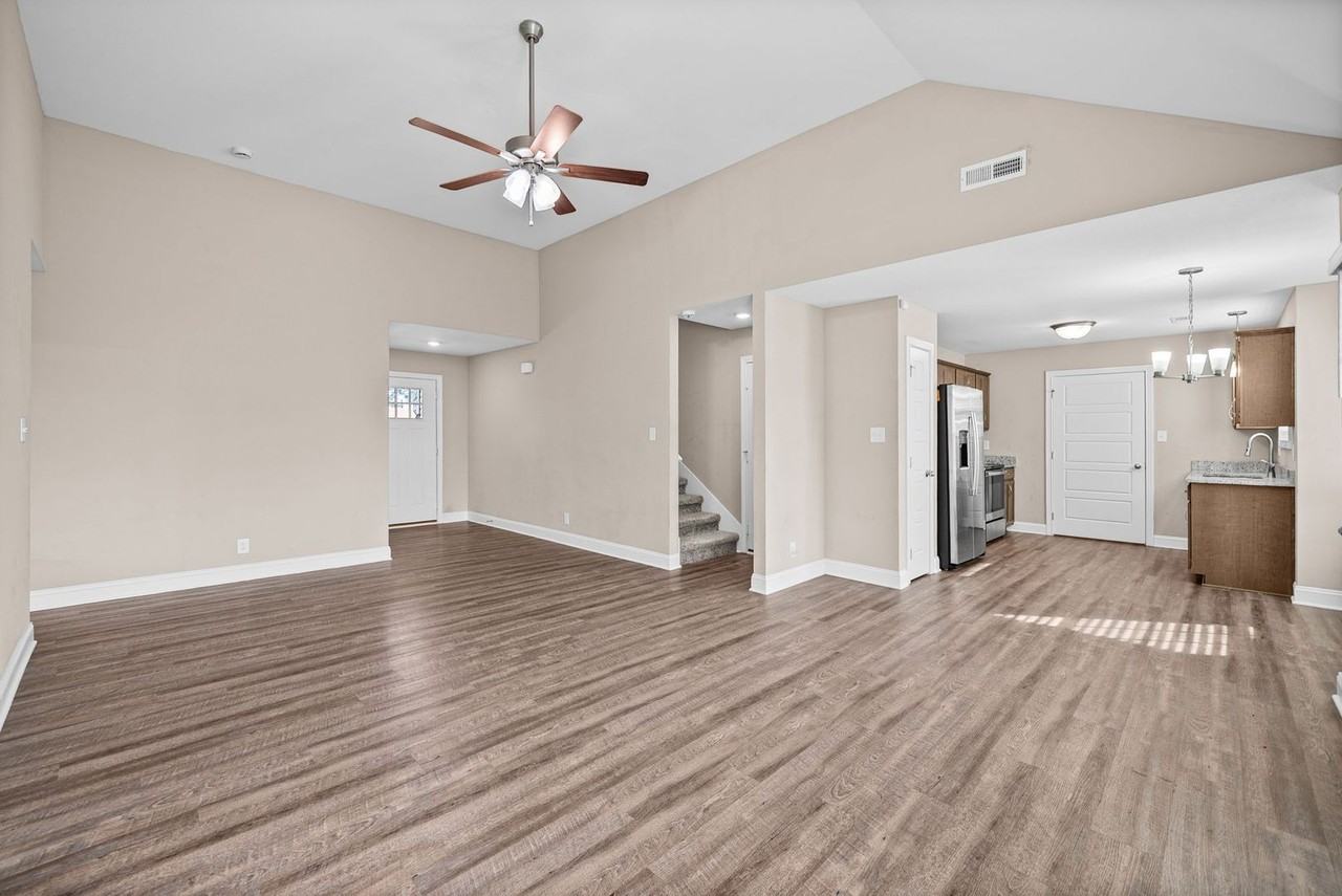1269 Cardinal Creek Dr - Photo 6 of 37