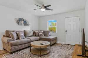 featured image of 3909 W Cleveland St