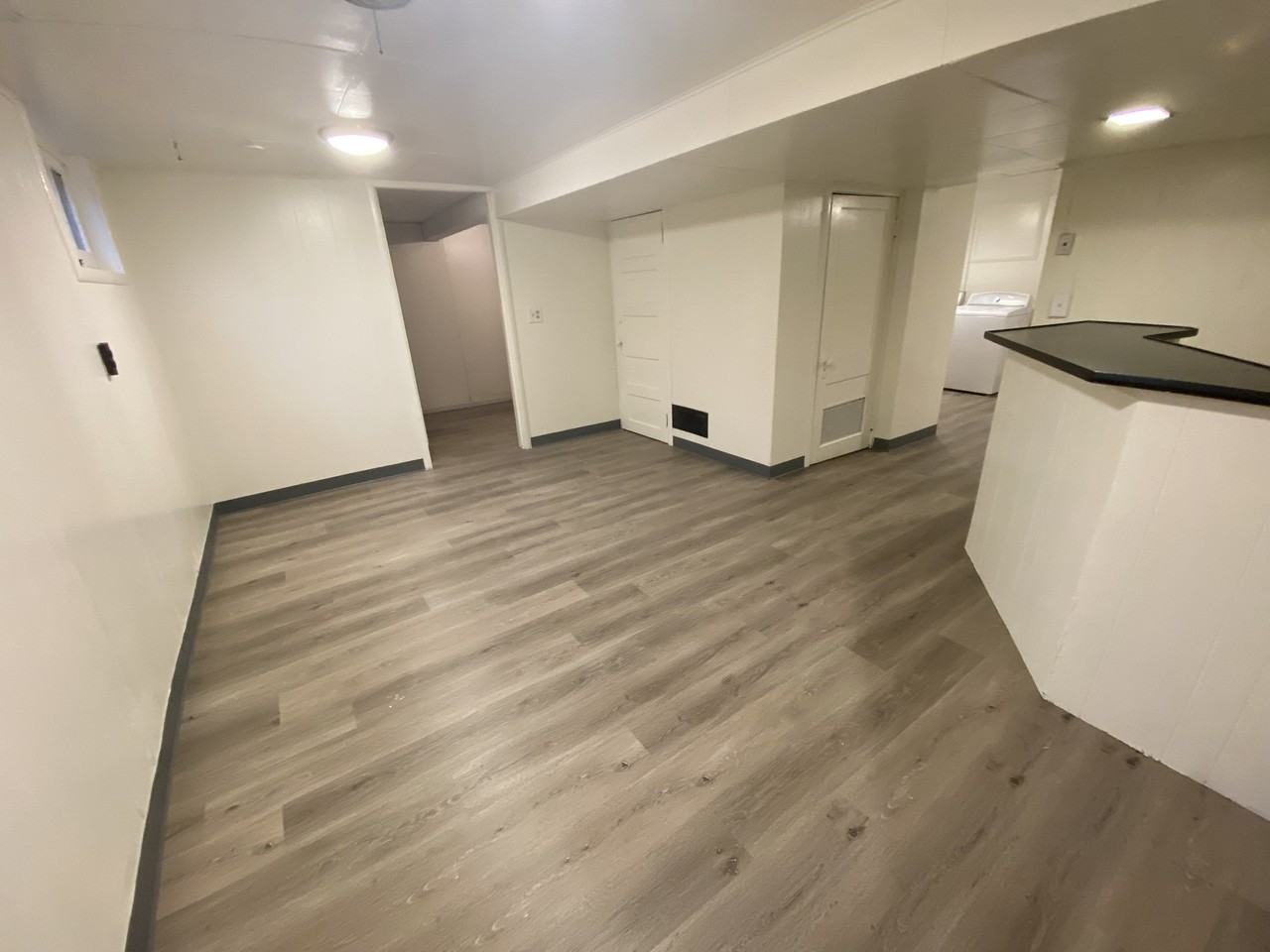 502 E Davenport St - Photo 4 of 27