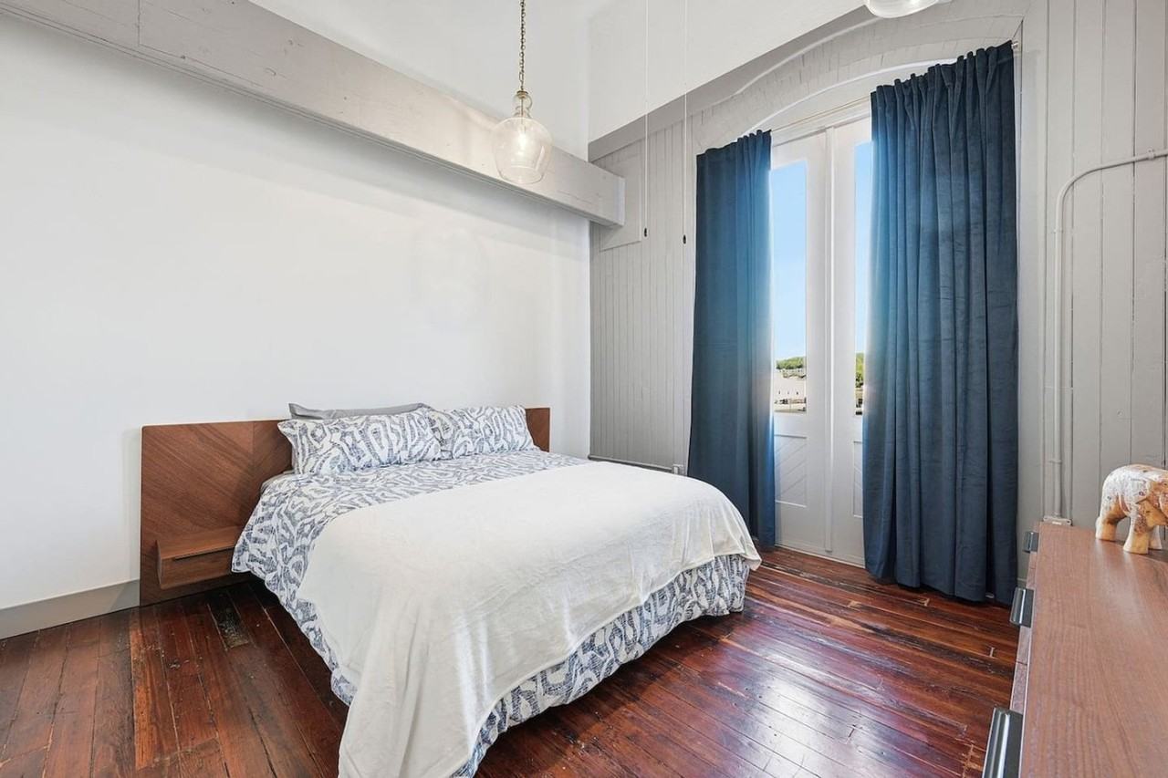 222 W 15th St #1642317P - Photo 7 of 43