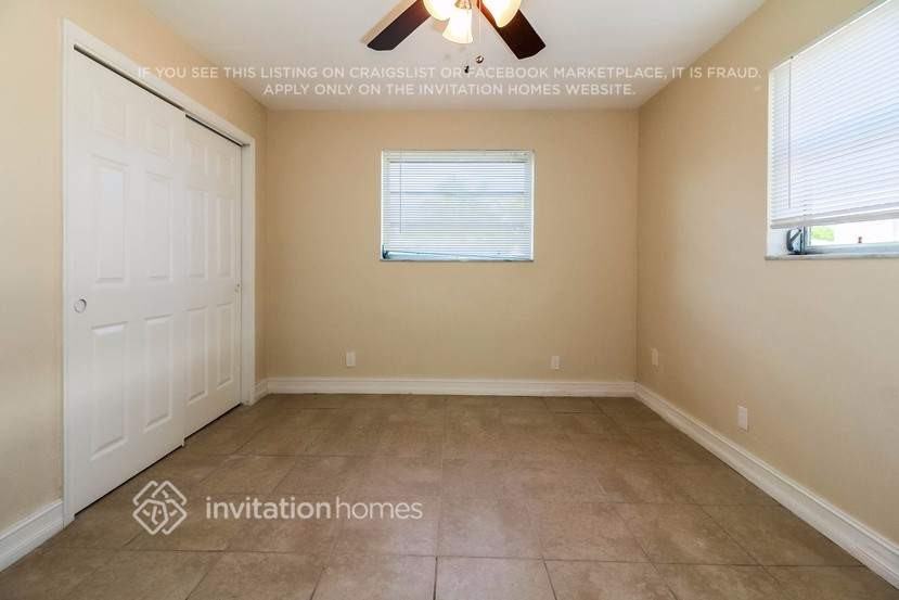 7010 Sw 24th St - Photo 7 of 23