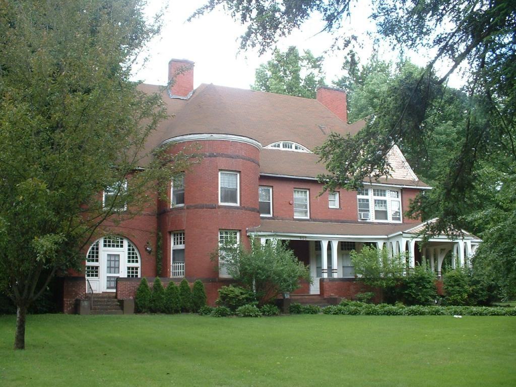 452 West 8th Street, Plainfield, NJ 07060 2 Bedroom Apartment for