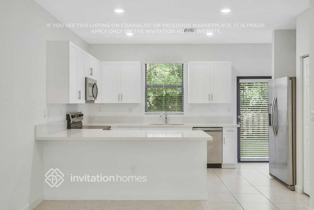 1640 Swst - Photo 4 of 26