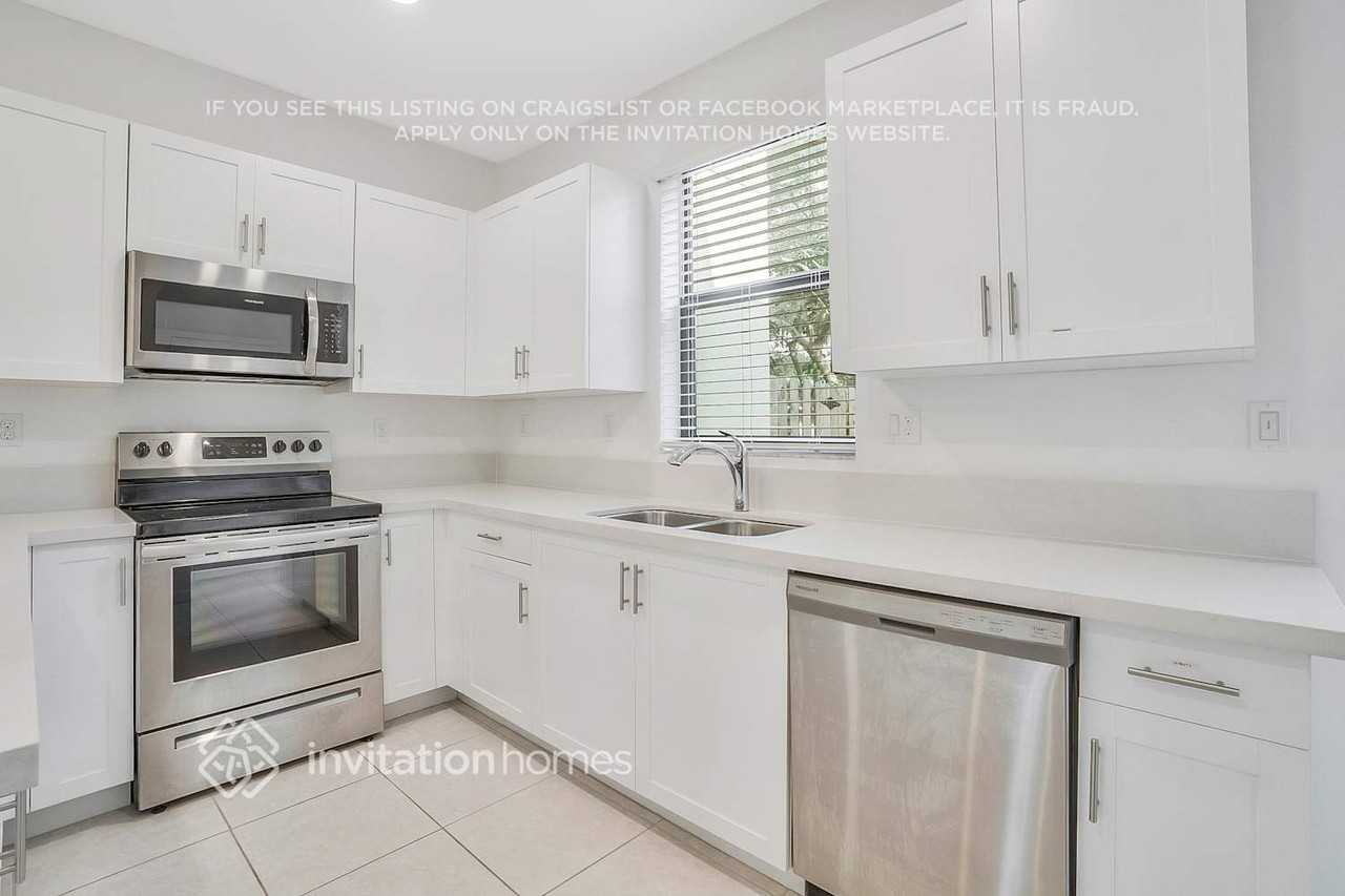 1640 Swst - Photo 7 of 26