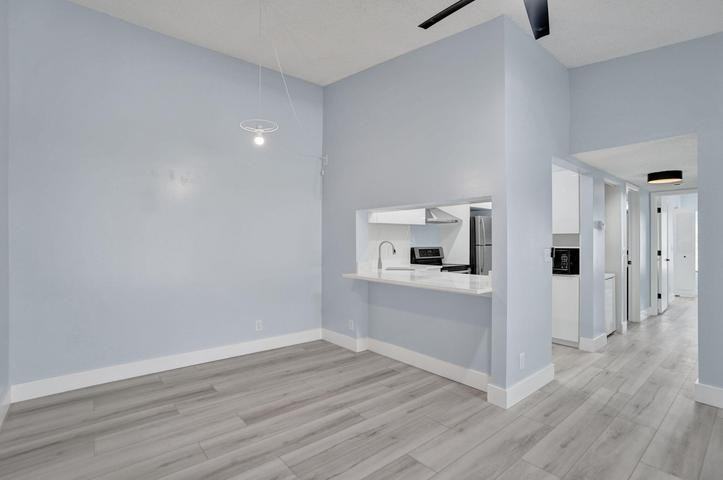 203 Foxtail Drive - Photo 6 of 8