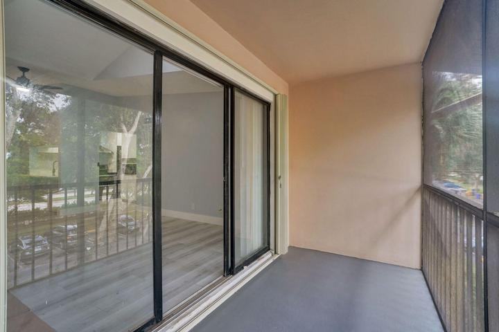203 Foxtail Drive - Photo 5 of 8
