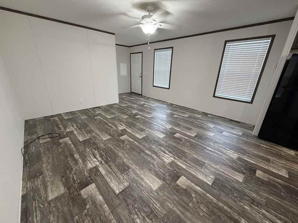 16229 Frontenac Ave #185 - Photo 3 of 25