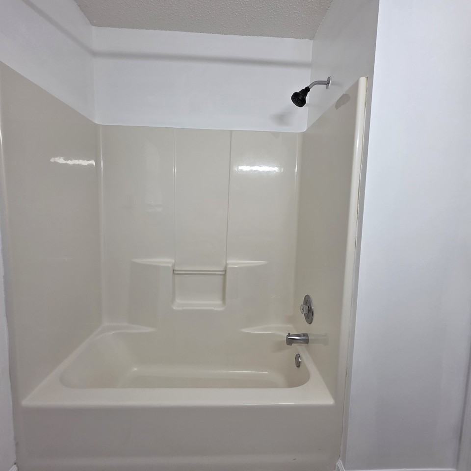 109 Indianola Ct - Photo 4 of 23