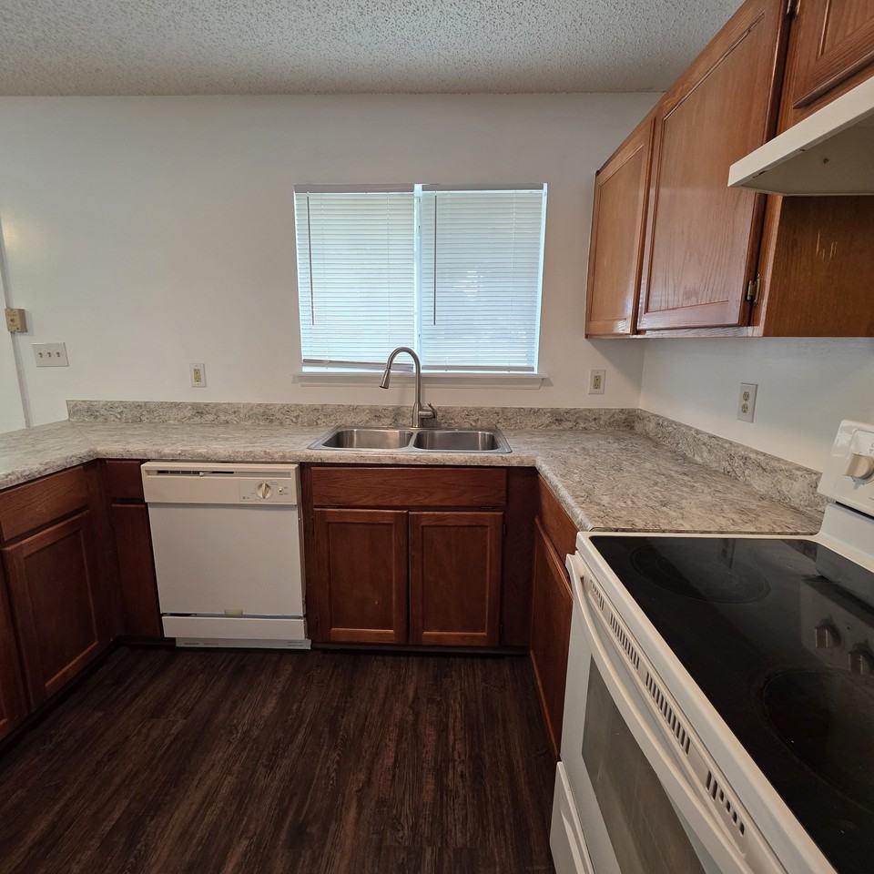 109 Indianola Ct - Photo 7 of 23