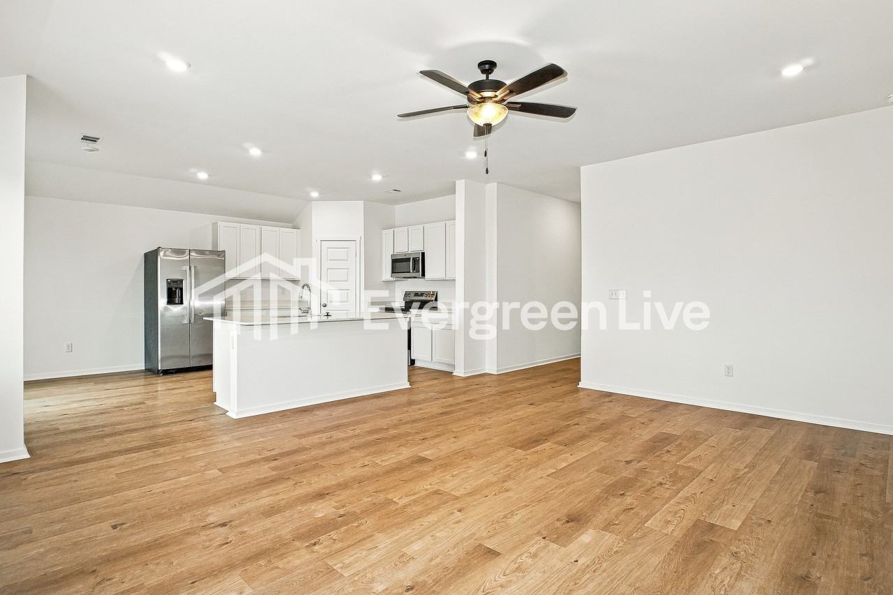5409 Orchard Pass - Photo 3 of 15