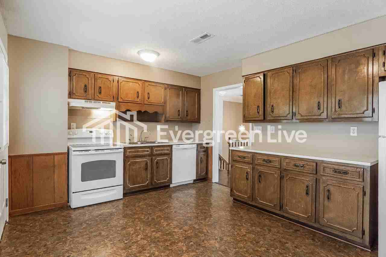 3011 Moonlight Ln - Photo 7 of 15