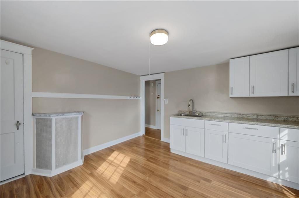 32 Houston Ave ##2 - Photo 7 of 21