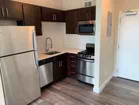 5600 N Sheridan Rd - Photo 1 of 1