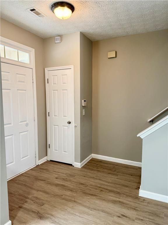 4153 Park Chase Dr - Photo 7 of 24