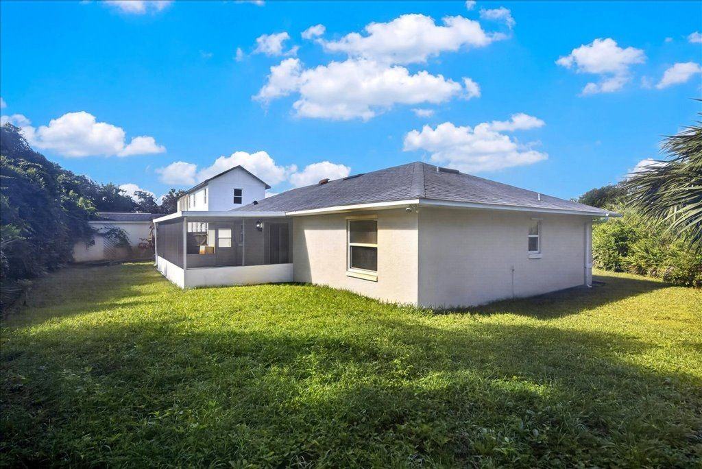 11 Sweetbay Dr - Photo 5 of 43