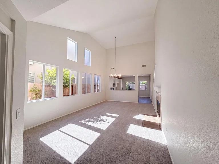1570 Arcola Avenue - Photo 3 of 11