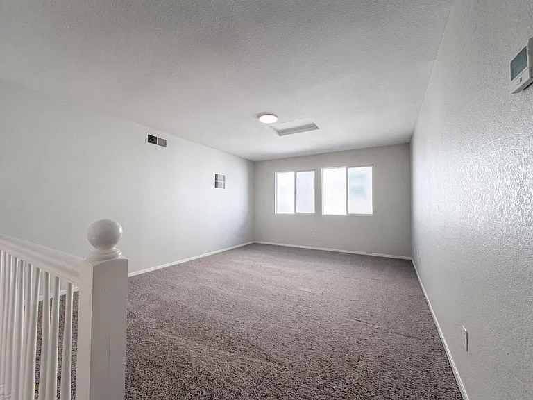 1570 Arcola Avenue - Photo 7 of 11