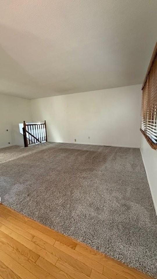 7608 Irving Ave N - Photo 4 of 20