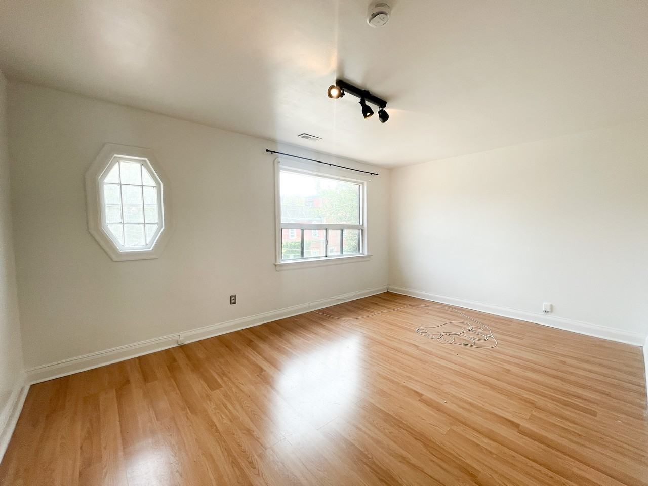 54 Markham Street #2 - Photo 5 of 12