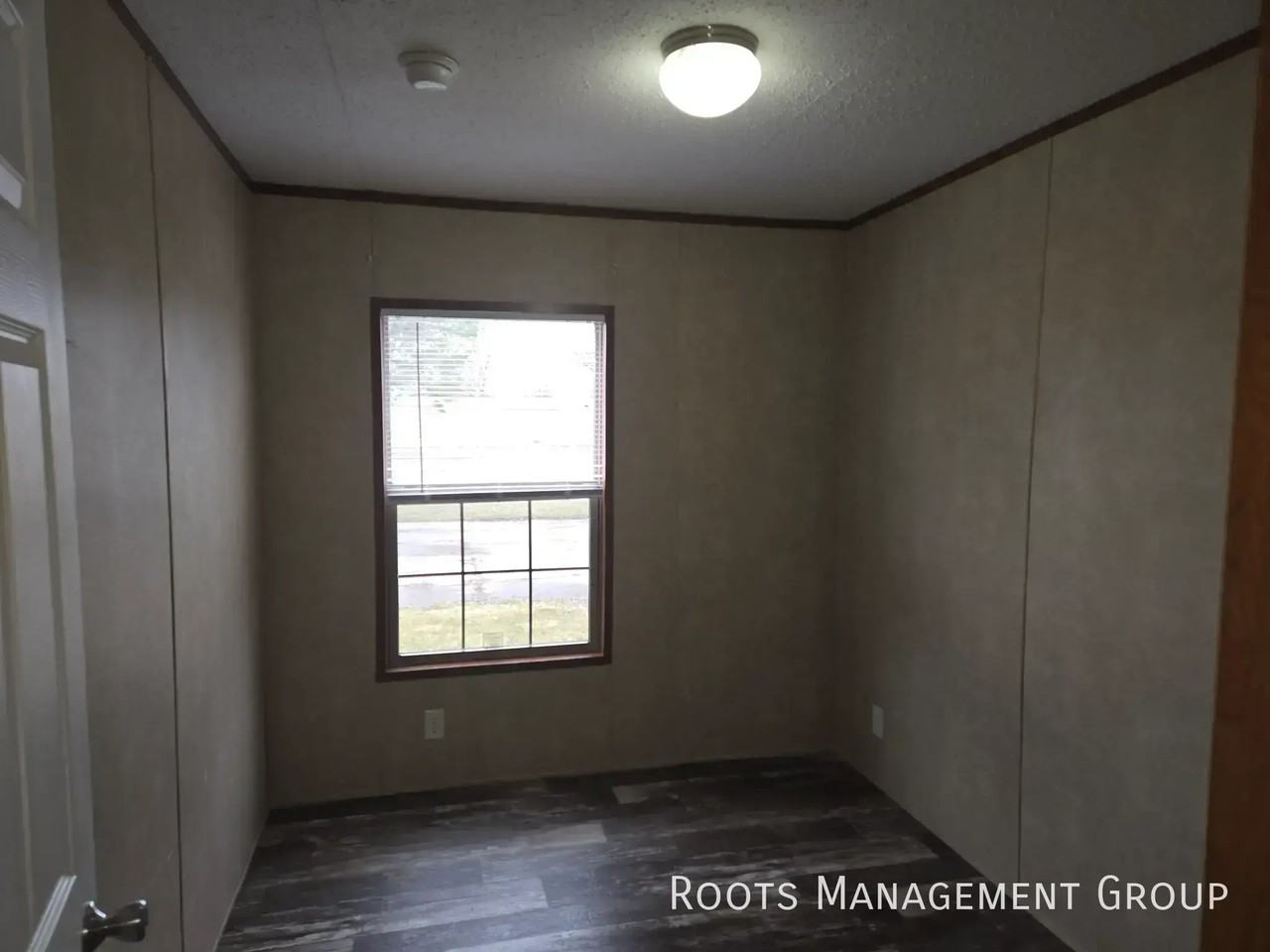 2731 Apollo Dr - Photo 4 of 16