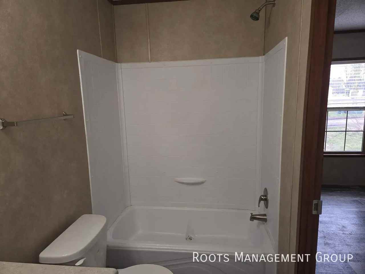 2731 Apollo Dr - Photo 5 of 16