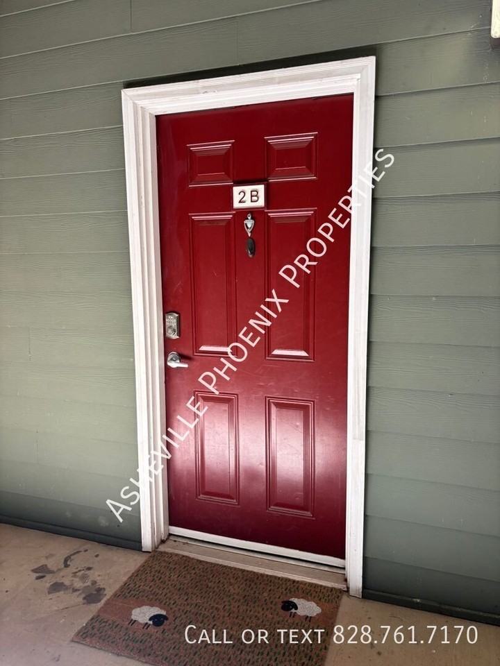 1000 Olde Eastwood Village Blvd #2B - Photo 2 of 18
