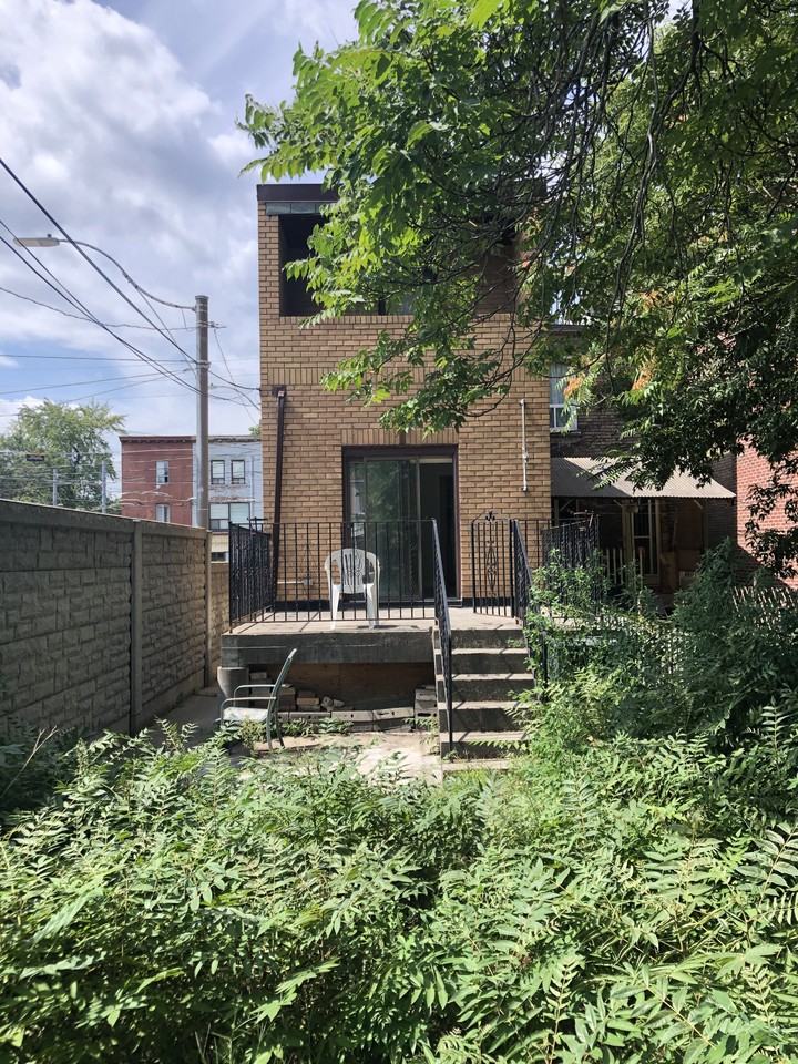 849 Bathurst Street #1 - Photo 5 of 30