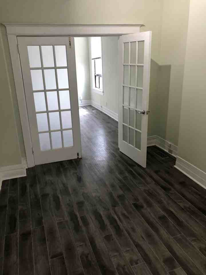 849 Bathurst Street #1 - Photo 4 of 30
