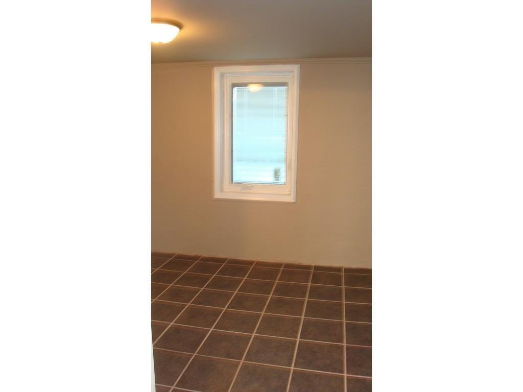 2904 Walker Street - Photo 6 of 29