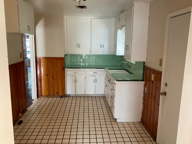 4409 Erath St - Photo 6 of 14