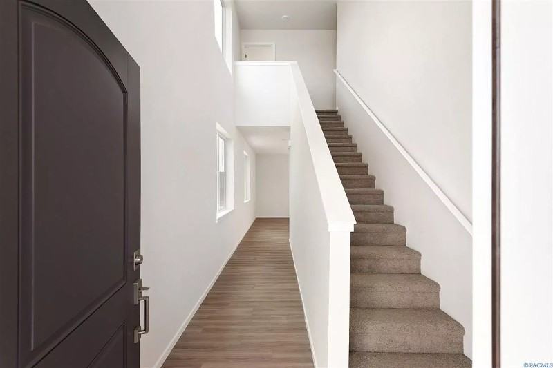 5508 Remington Dr - Photo 2 of 18