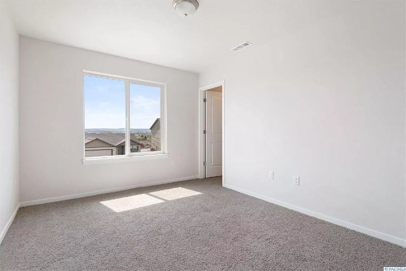 5508 Remington Dr - Photo 4 of 18