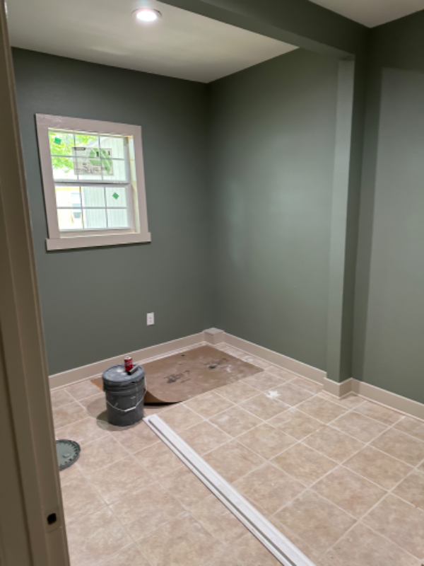 2603B Jackson Ave - Photo 3 of 8
