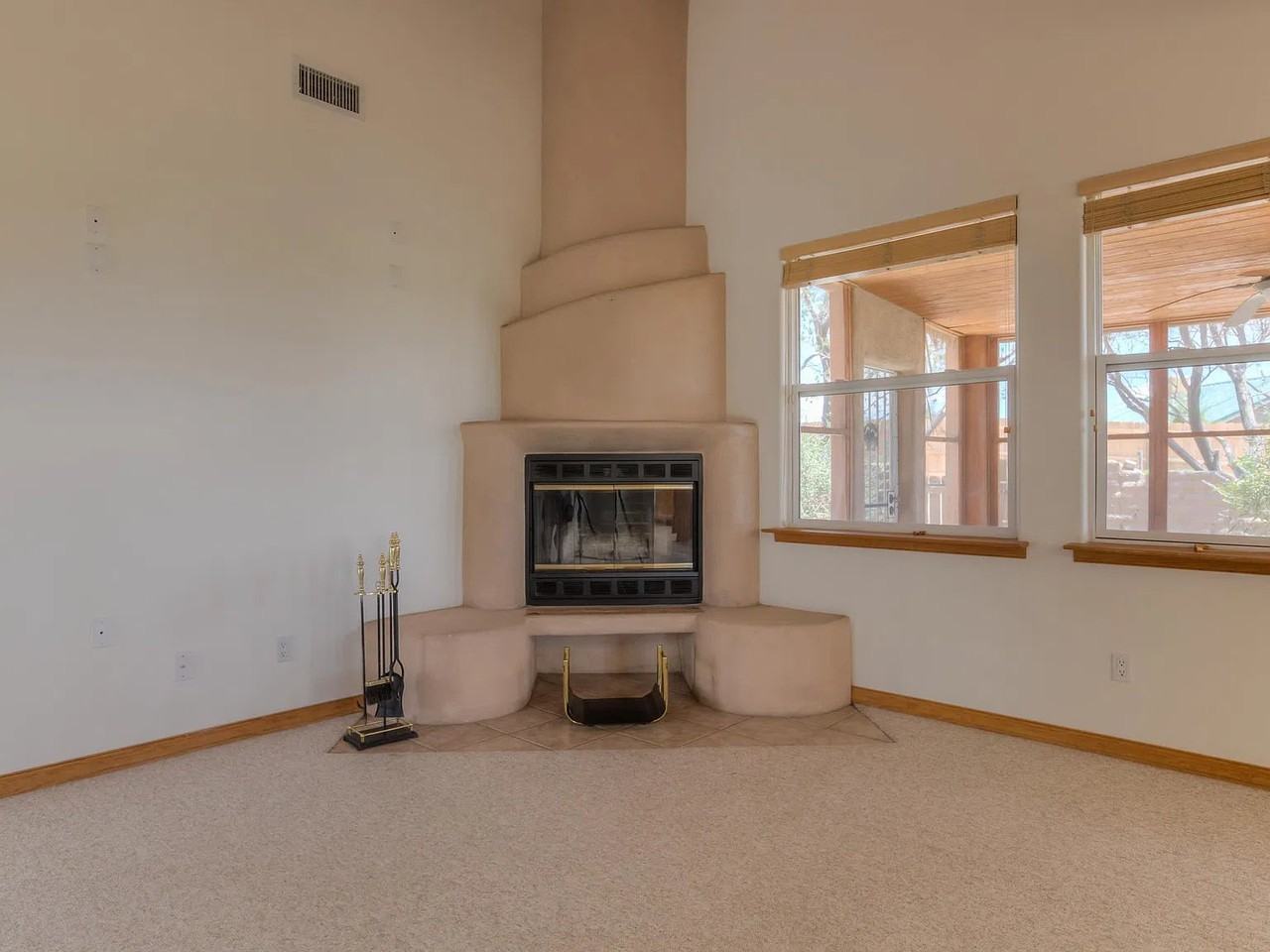 2124 San Pablo Rd Ne - Photo 6 of 16