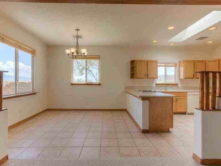 2124 San Pablo Rd Ne - Photo 7 of 16