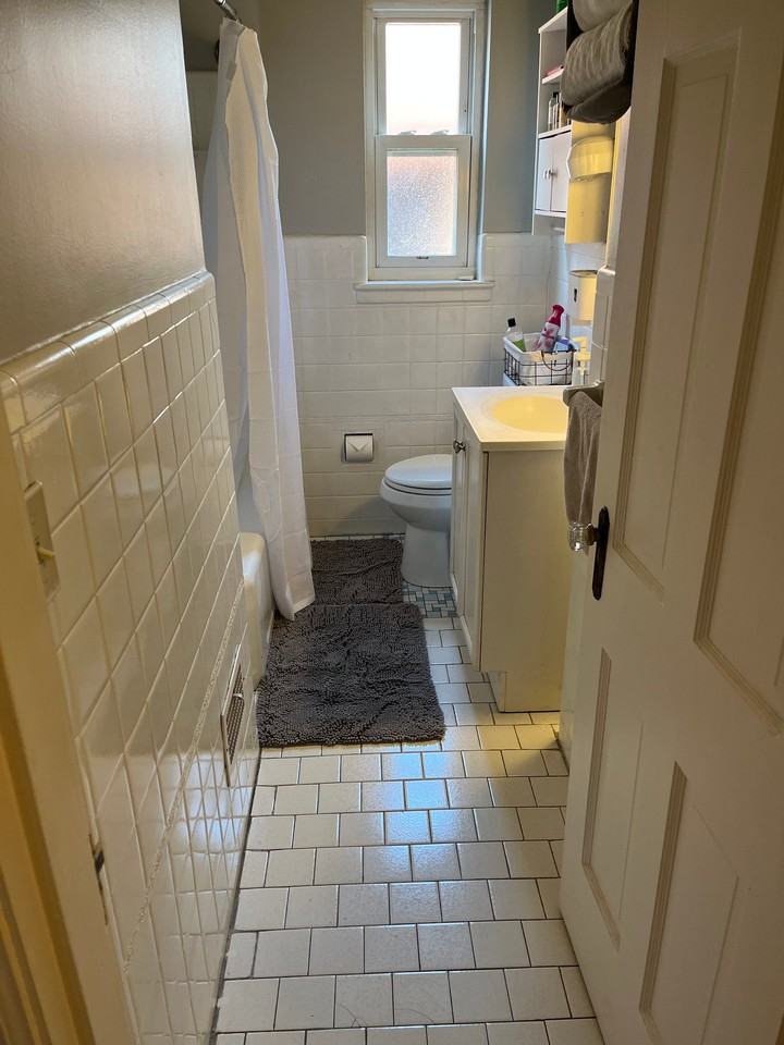 1128 Covedale Ave #1-1stFL - Photo 4 of 8