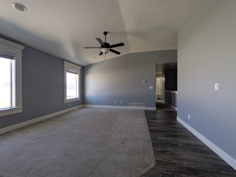 4153 Marlin Dr - Photo 4 of 10