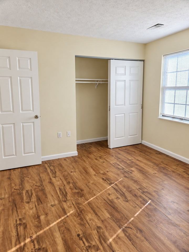 27 Scioto Dr #C - Photo 7 of 10