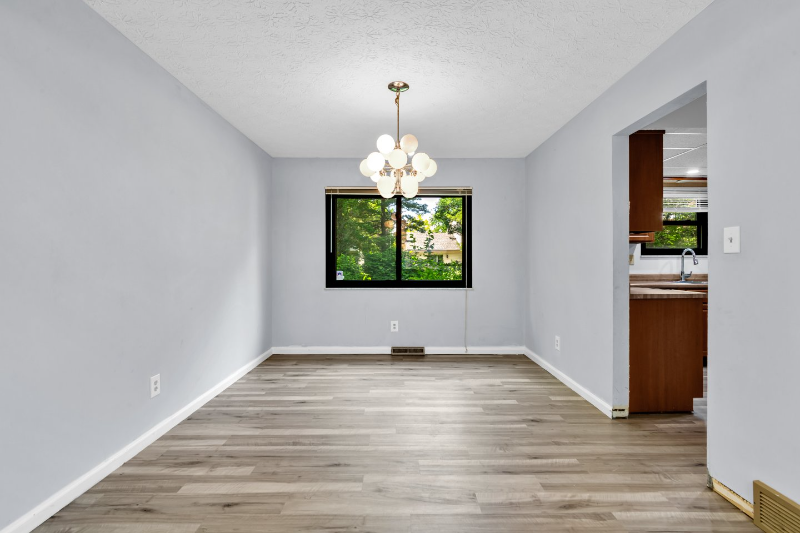 7095 White Butterfly Ln - Photo 3 of 20