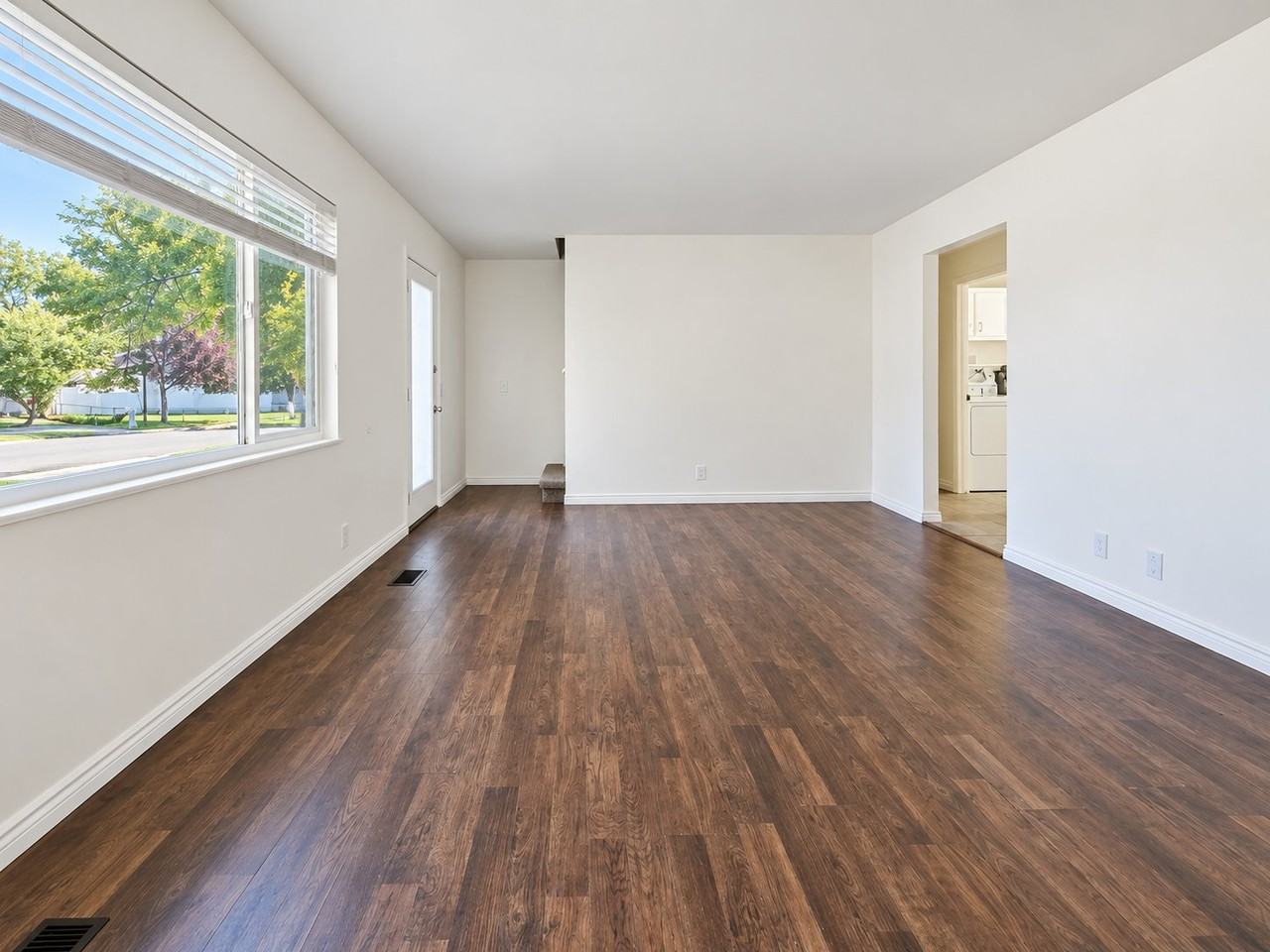 646 E Acoma Rd #646 - Photo 4 of 20