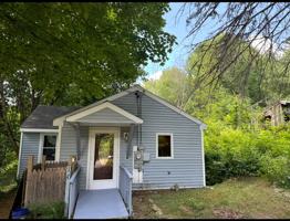 featured image of 14 Lothrop St