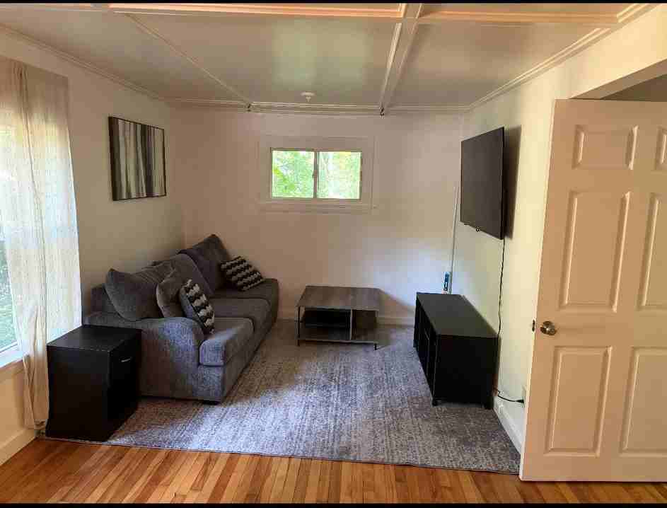 14 Lothrop St - Photo 4 of 6