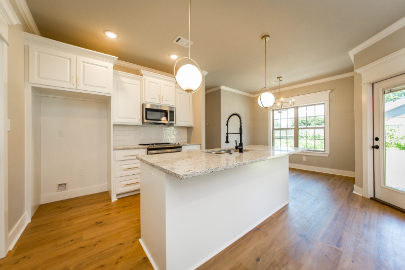 3590 Sylvia Springs Dr - Photo 4 of 18