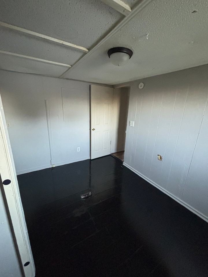 281 Walter Dr - Photo 5 of 7