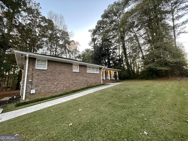 3679 Bouldercrest Rd - Photo 2 of 20