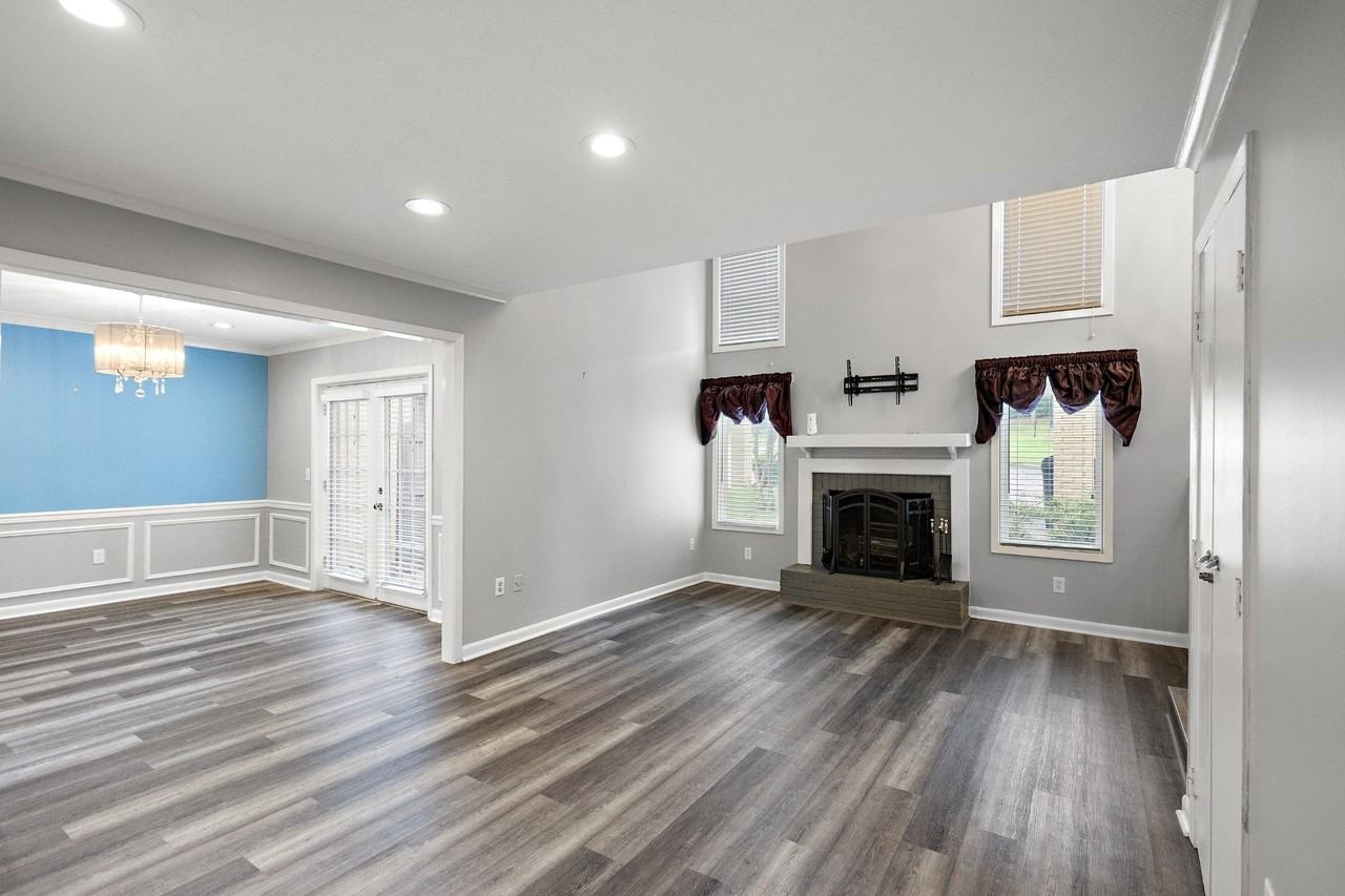 44 Park Crest Pl - Photo 6 of 20