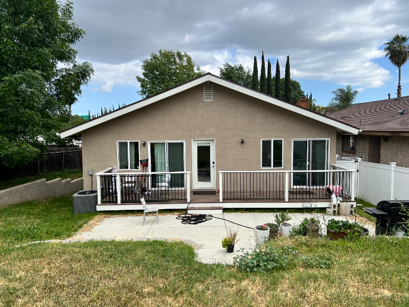 885 Masterson Dr - Photo 2 of 12